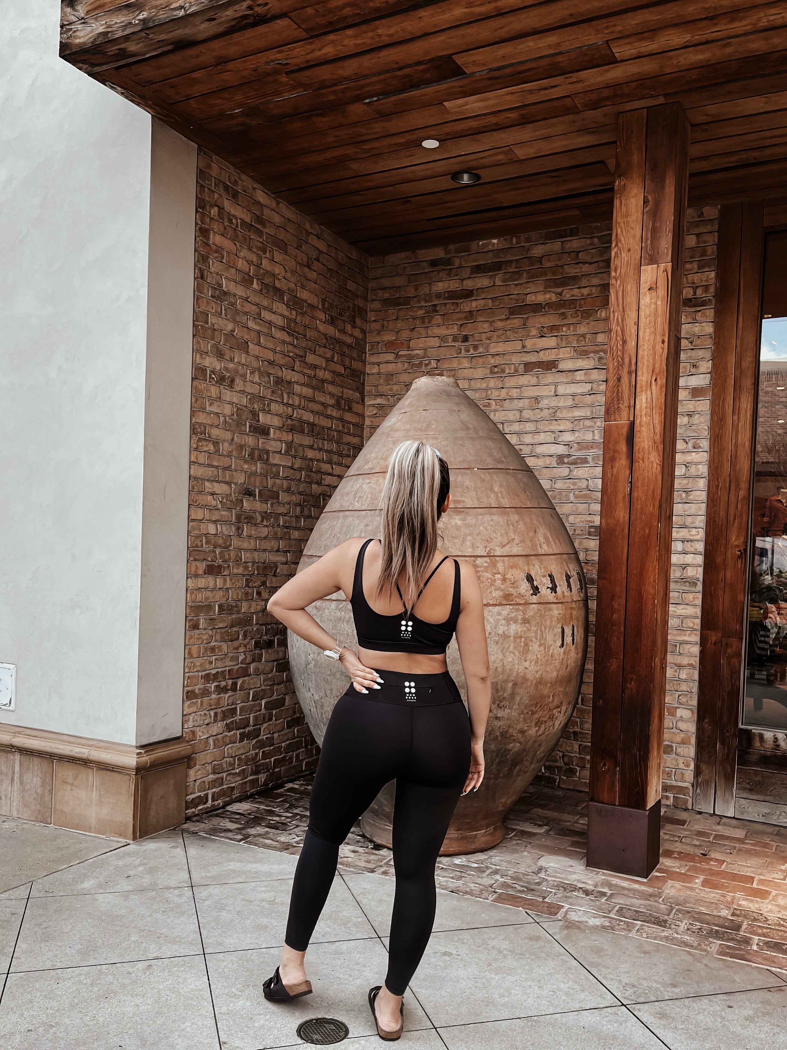 YYDGH Seamless Workout Leggings for Women Gym Yoga Pants Scrunch Butt Lift  Leggings High Waist Tummy Control Tights Hot Pink L - Walmart.com